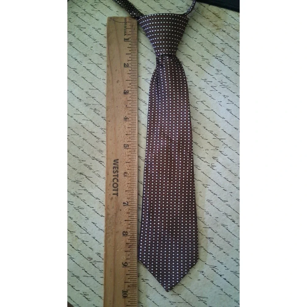 Kenneth Cole Reaction lot polyester